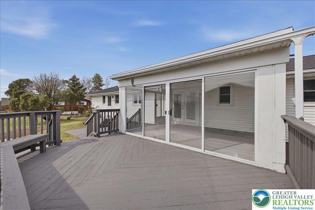 3326 lehigh, Bethlehem Twp, PA 18020