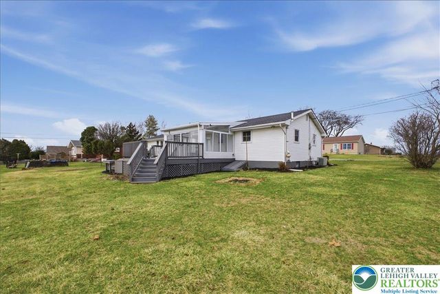 3326 lehigh, Bethlehem Twp, PA 18020