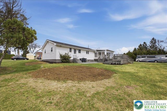 3326 lehigh, Bethlehem Twp, PA 18020