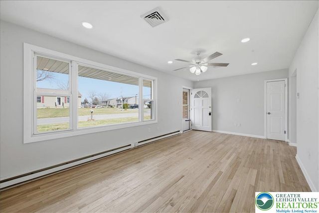 3326 lehigh, Bethlehem Twp, PA 18020