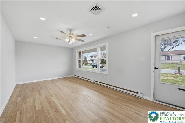 3326 lehigh, Bethlehem Twp, PA 18020