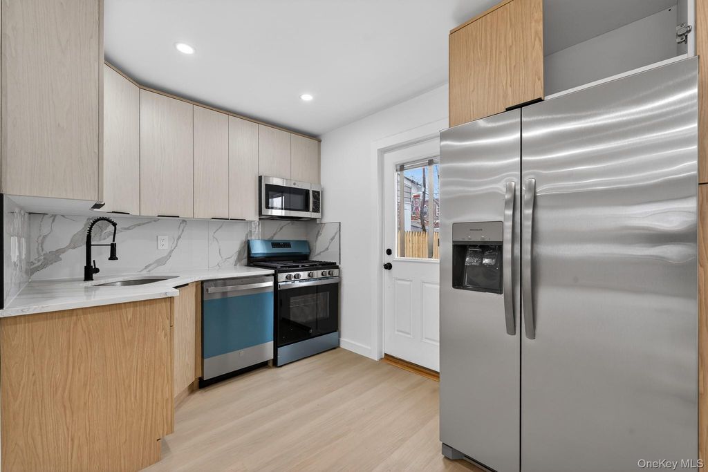 114-25 200th Street, Saint Albans, NY 11412 — photo 4