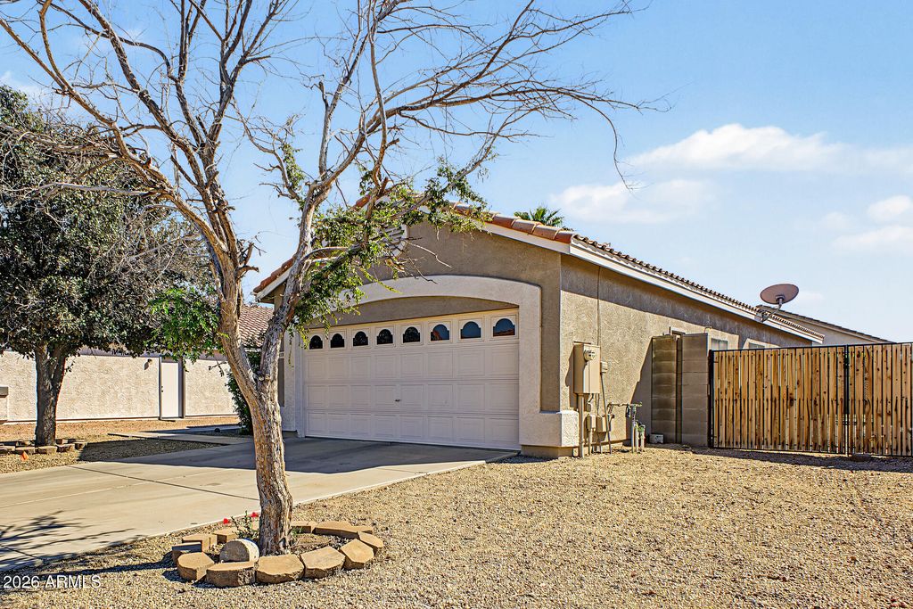11839 W ROANOKE Avenue, Avondale, AZ 85392 — photo 4