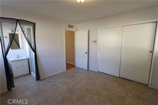 587 W Blaine, Riverside, CA 92507