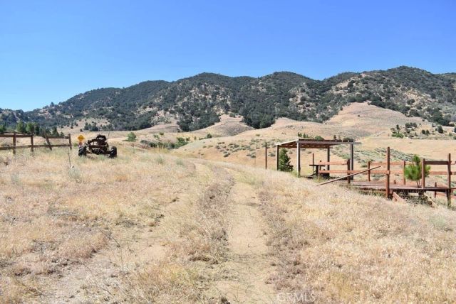 19201 Ottawa, Tehachapi, CA 93561