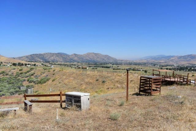 19201 Ottawa, Tehachapi, CA 93561