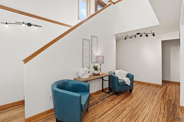 1200 PETERSON RD, Rapid City, SD 57701