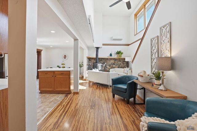 1200 PETERSON RD, Rapid City, SD 57701