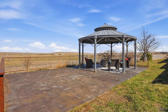 1200 PETERSON RD, Rapid City, SD 57701