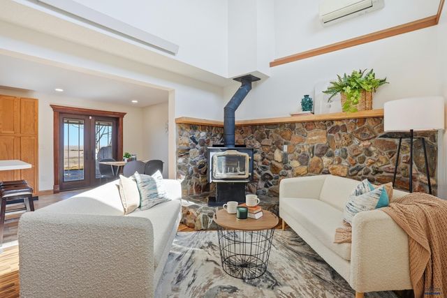 1200 PETERSON RD, Rapid City, SD 57701