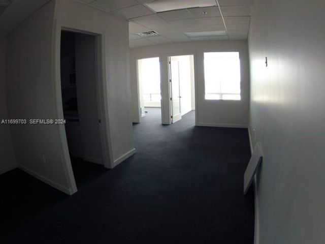 20900 NE 30th Avenue 404405, Aventura, FL 33180