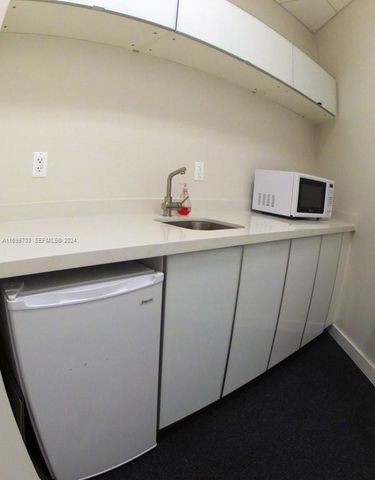 20900 NE 30th Avenue 404405, Aventura, FL 33180