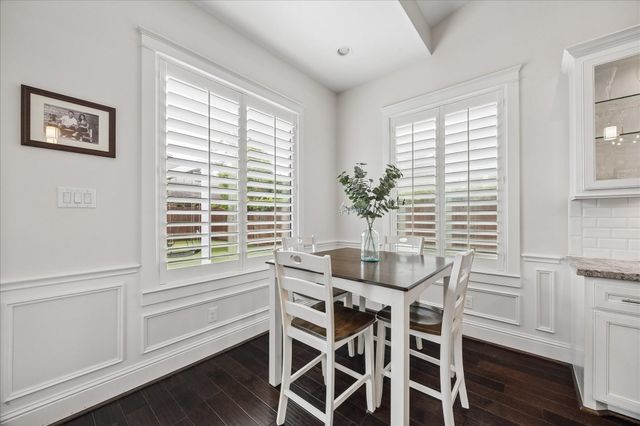 1542 Chantilly Lane, Houston, TX 77018