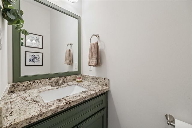 1542 Chantilly Lane, Houston, TX 77018