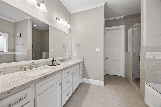 1542 Chantilly Lane, Houston, TX 77018