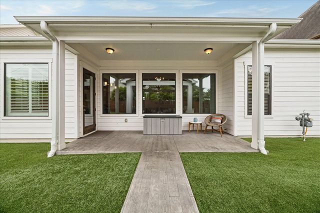 1542 Chantilly Lane, Houston, TX 77018