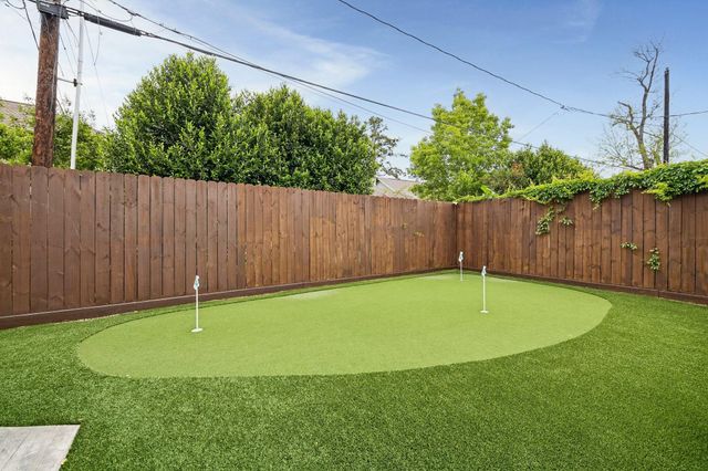 1542 Chantilly Lane, Houston, TX 77018