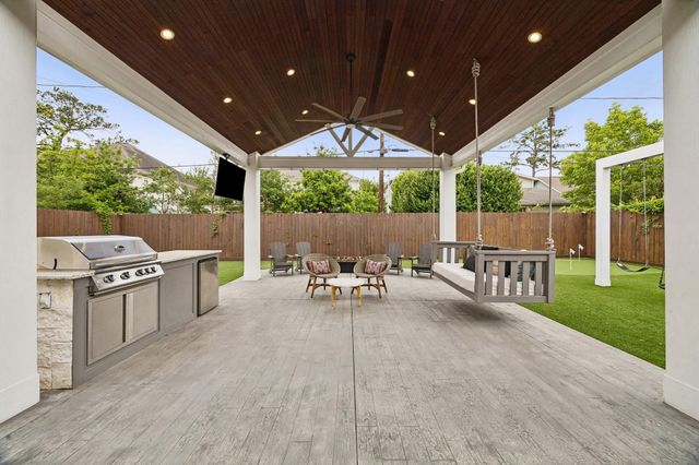 1542 Chantilly Lane, Houston, TX 77018