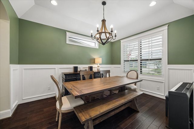 1542 Chantilly Lane, Houston, TX 77018