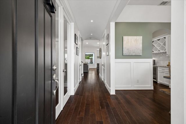 1542 Chantilly Lane, Houston, TX 77018