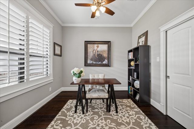 1542 Chantilly Lane, Houston, TX 77018