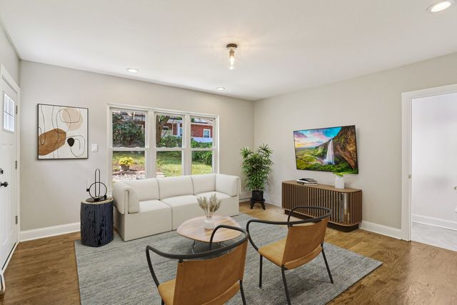 9944 S Prospect Avenue, Chicago, IL 60643