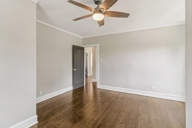 9944 S Prospect Avenue, Chicago, IL 60643