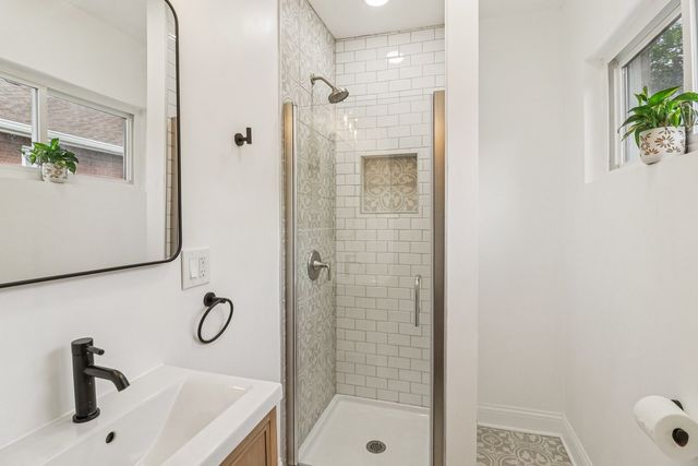 9944 S Prospect Avenue, Chicago, IL 60643