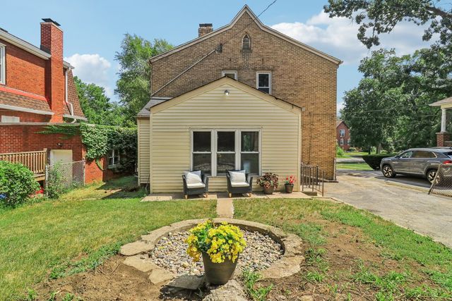 9944 S Prospect Avenue, Chicago, IL 60643