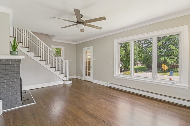 9944 S Prospect Avenue, Chicago, IL 60643