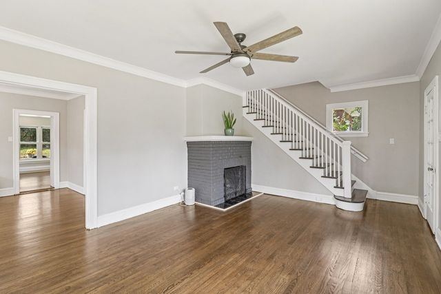 9944 S Prospect Avenue, Chicago, IL 60643