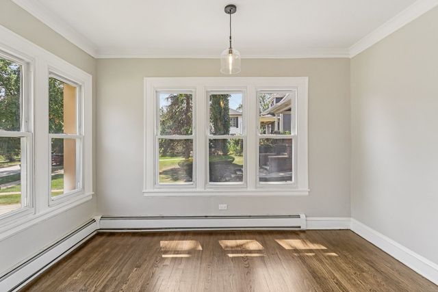 9944 S Prospect Avenue, Chicago, IL 60643