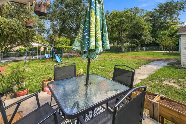 614 W PENNSYLVANIA AVENUE, Deland, FL 32720