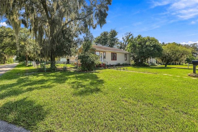 614 W PENNSYLVANIA AVENUE, Deland, FL 32720