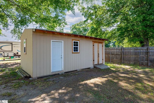 105 G Street, Williamston, SC 29697