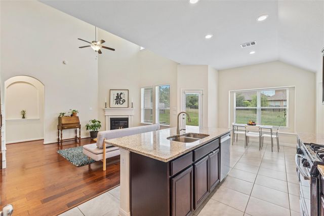 5012 Yucca Bloom DR, Georgetown, TX 78626