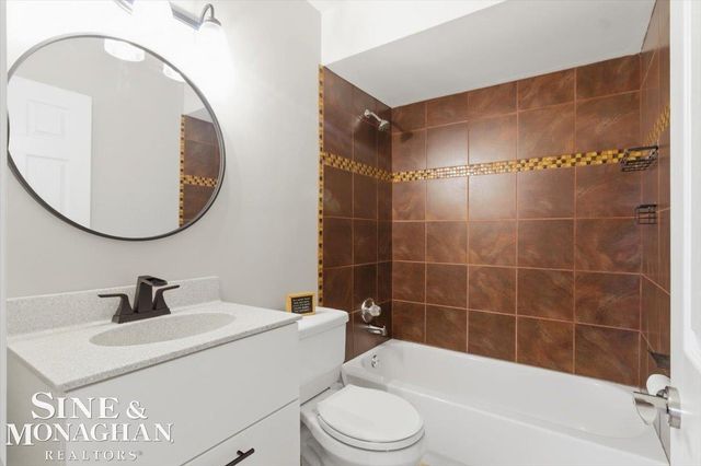 22840 Lake Boulevard, Saint Clair Shores, MI 48082