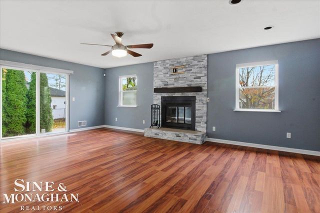 22840 Lake Boulevard, Saint Clair Shores, MI 48082