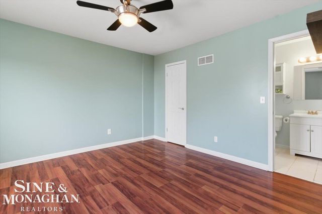 22840 Lake Boulevard, Saint Clair Shores, MI 48082