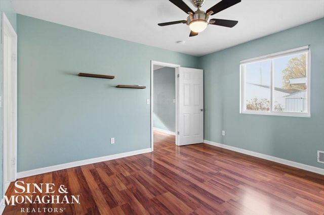 22840 Lake Boulevard, Saint Clair Shores, MI 48082