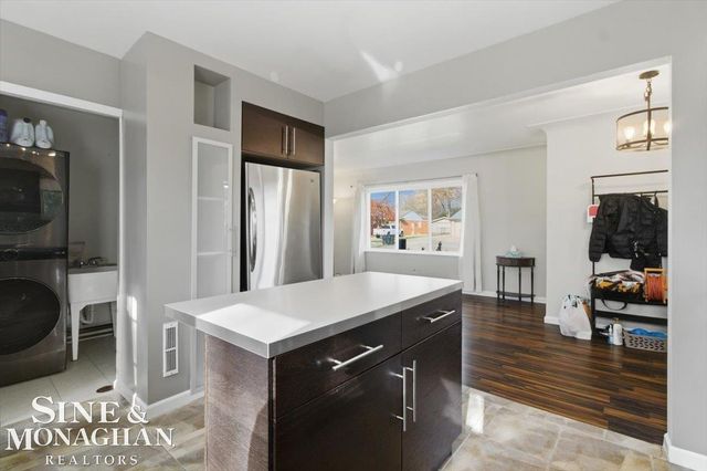 22840 Lake Boulevard, Saint Clair Shores, MI 48082