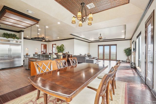 285 Timber Hill, Pipe Creek, TX 78063