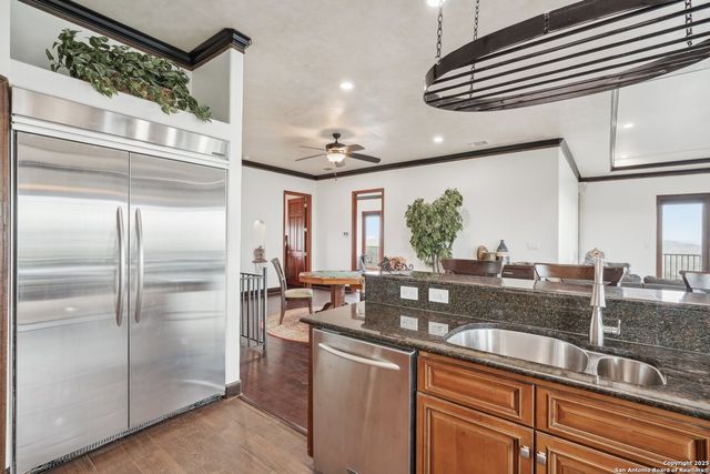 285 Timber Hill, Pipe Creek, TX 78063