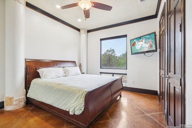 285 Timber Hill, Pipe Creek, TX 78063