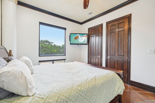 285 Timber Hill, Pipe Creek, TX 78063