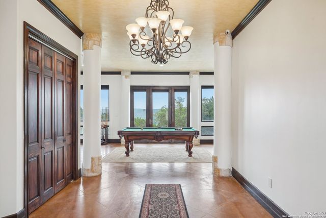 285 Timber Hill, Pipe Creek, TX 78063