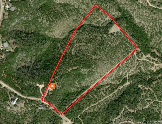 285 Timber Hill, Pipe Creek, TX 78063