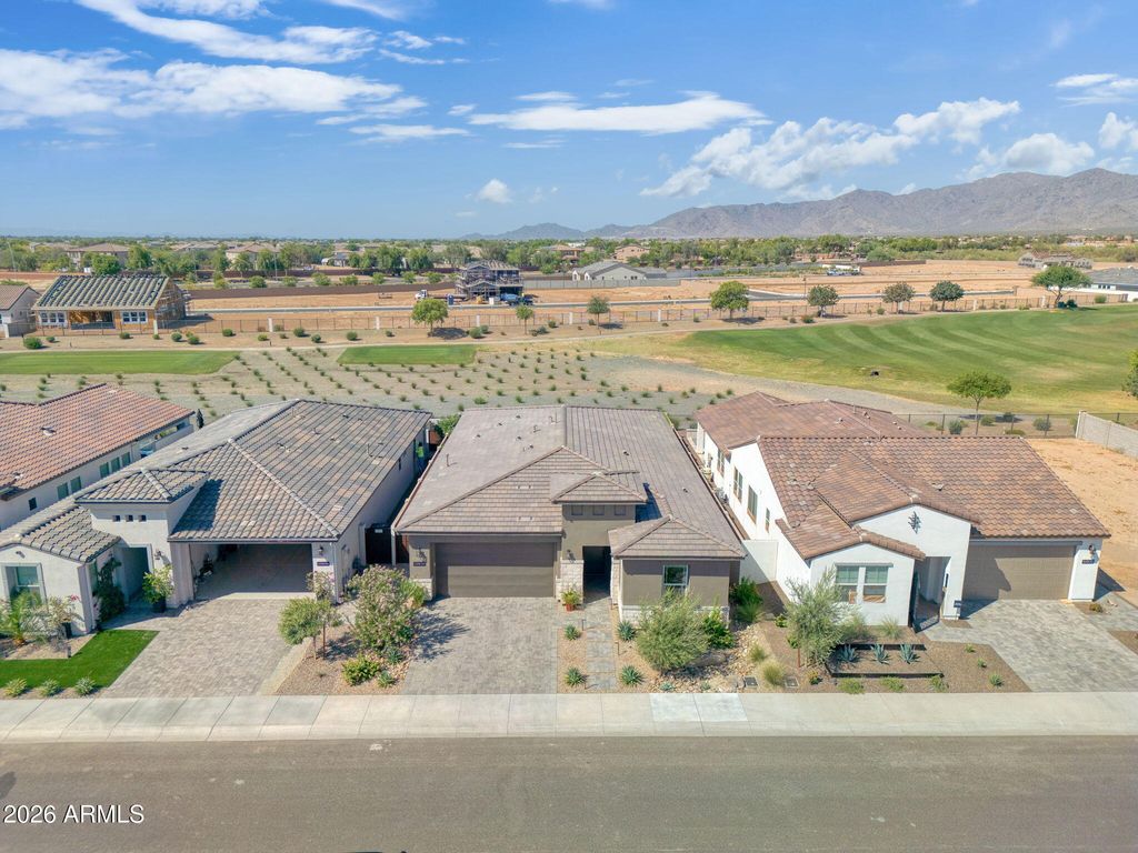 10820 N BROWNSVILLE Lane, Surprise, AZ 85388 — exterior