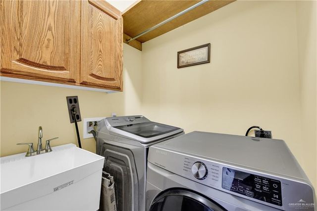 1012 Carolina Avenue, Pharr, TX 78577