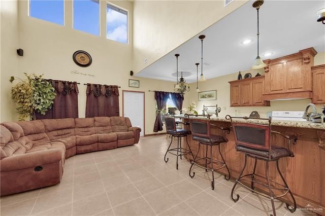 1012 Carolina Avenue, Pharr, TX 78577